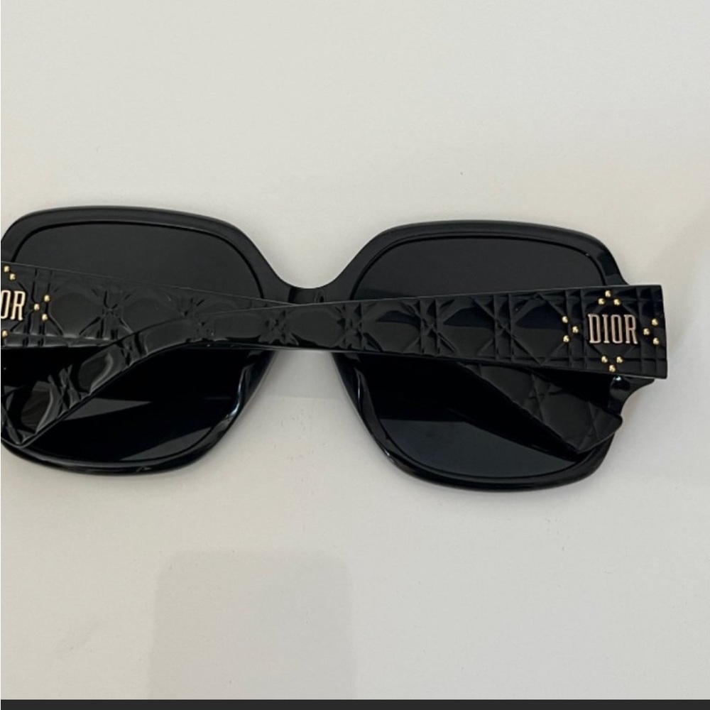 Lady Dior Sunglasses in excellent condition. - Picture 3 of 6